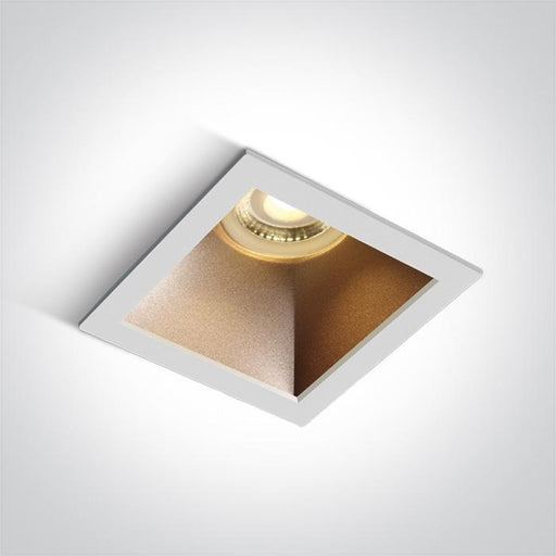 WHITE GU10 10W BRASS REFLECTOR DARK LIGHT.