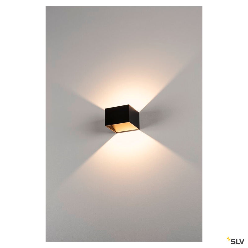 LOGS IN wall light, LED, 3000K, square, black/brass, incl. LED driver